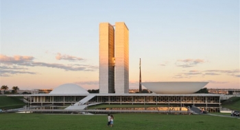 Apesar de fim do recesso parlamentar, Congresso só iniciará trabalhos dia 5
